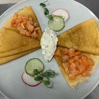 Блины с лососем (180 гр.)