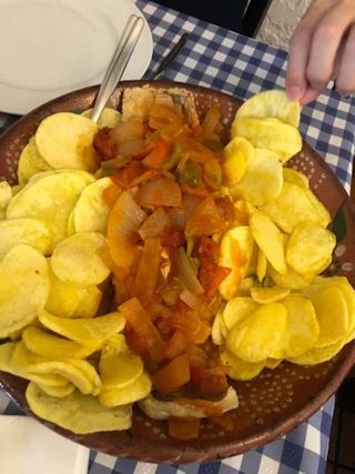 Bacalhau com Cebolada