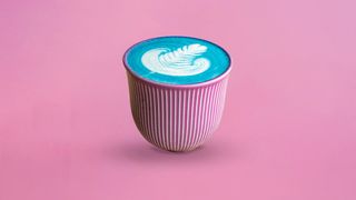 Spirulina detox latte