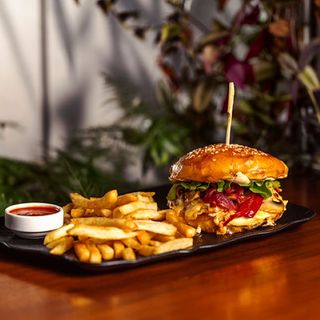 ქათმის ბურგერი