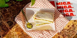 Pesto Con Tomate Y Queso