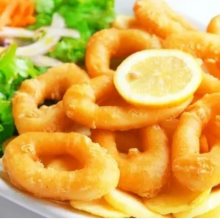 20. Plato Calamares con patata (8 uds.)