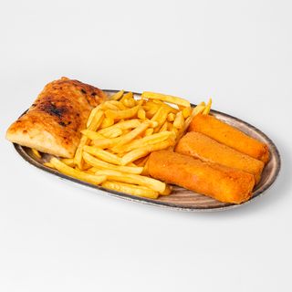 Panirana palačinka s prilogom