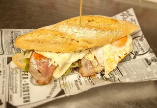 Bocadillo De Chivito