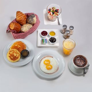 Petit Déjeuner Mon Américain