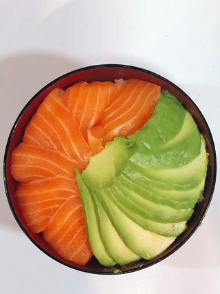 70. Salmón Don Aguacate