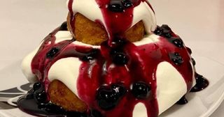 Papanași cu dulceață de afine 180g