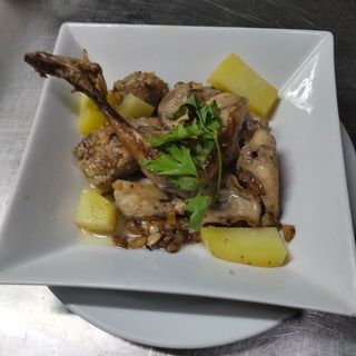 Conejo Al Ajillo