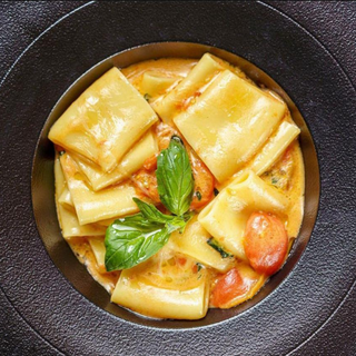 Paccheri cu Rosii si Busuioc