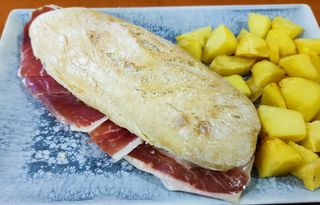 Bocadillo De Jamón Ibérico