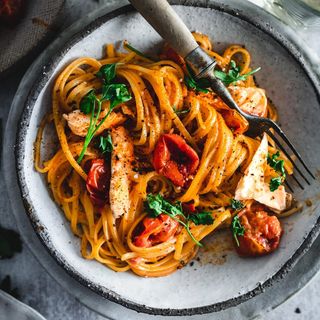Tagliatelle al Salmone 300g