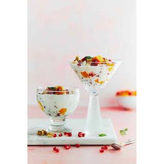 Ice Cream With Fresh Fruit Salad