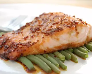Pavé De Saumon a La Moutarde À L'ancienne