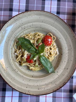 Паста з овочами,  соусом Песто та пармезаном 300г