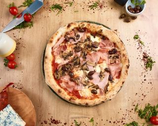 Pizza Capricciosa Ø 32cm