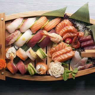 331. Sushi misto family 34 pezzi