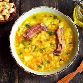 Суп гороховый с копченостями