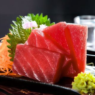 Bluefin Tuna Sashimi // Sashimi de Atún Rojo