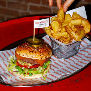 Hamburguesa Clásica Manhattan + Patatas