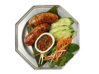 Сосиска Sai Oua з пастою Пананг та лемонграсом (260g)