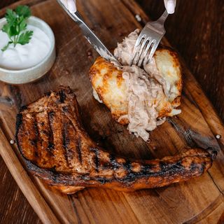 ღორის ჩალაყაჯი კარტოფილით/Pork chop with potatoes