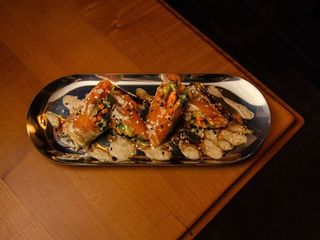 Спрінг роли з лососем (145g)