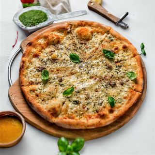 Pizza Quattro formaggi