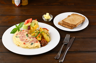 Vienna Omelette Combo