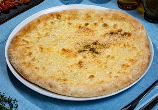 Focaccia cu parmezan
