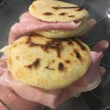 Arepa De Jamón York
