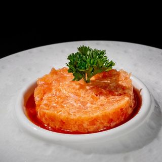 W154 Tartar Salmón Especial