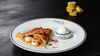 კრეპი ბანანით და კარამელით