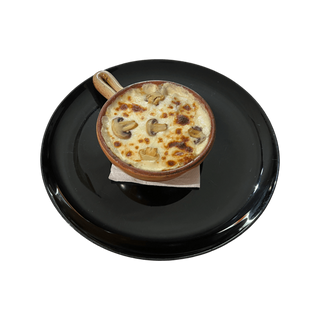 Șnițel de  Pui la Cuptor cu Sos Alb și Ciuperci