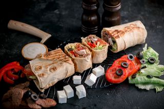 Грецька з фетою та телят.(520г)