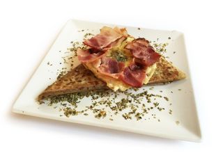 Crep con queso, huevo y bacon