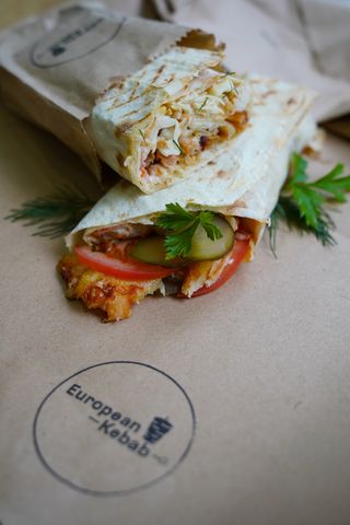 Шаурма класична з фірмовим соусом XL (700г)