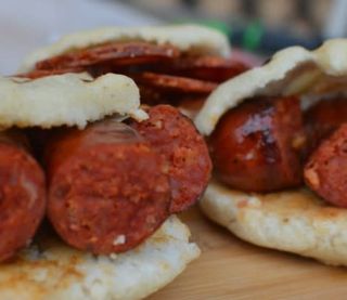 Arepa Con Chorizo Santarrosano (1 Ud.)