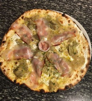 Pizza Carciofi