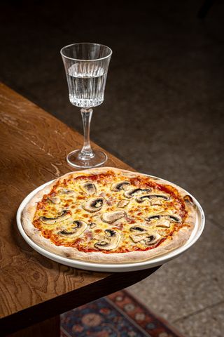 С ветчиной и грибами(330г)