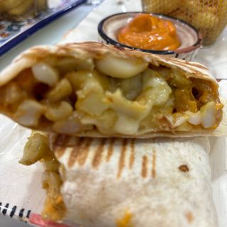 Taco De Gambas Y Calamares