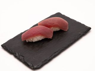 Nigiri toro aburi (2 uds.)