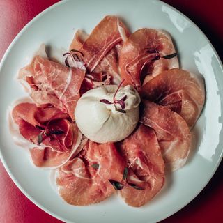 Prosciutto Y Burrata