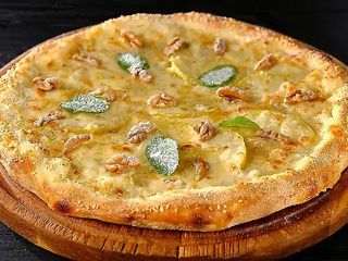 Піца с грушою та сиром Горгонзола 30 см (620)