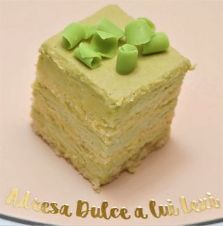 Mini prăjitură fistic 