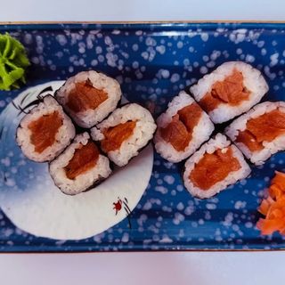 33. Maki De Atún