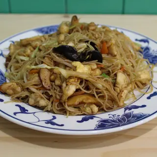Massa de arroz com frango 