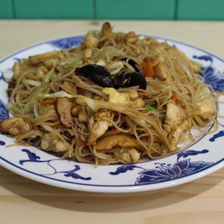 Massa de arroz com frango 