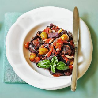 Caponata di melanzane con pinoli