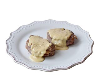 Filetto di branzino in salsa al Voronof