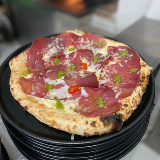 Pizza gourmet bresaola (33 cm.)
